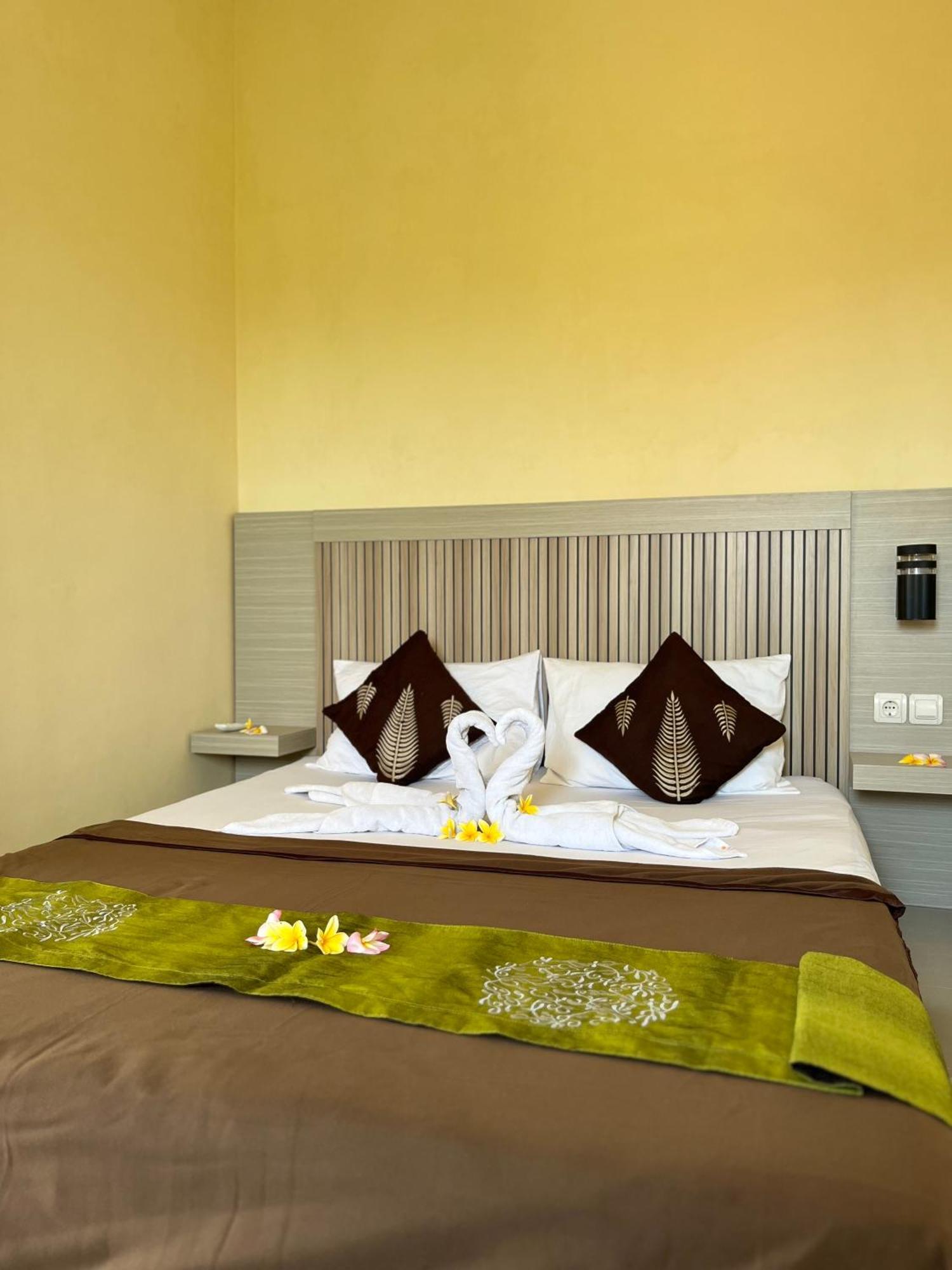 Lionk Bali House Bed & Breakfast Ubud  Exterior photo